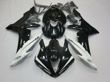 2004-2006 White and Black R1 Motorcycle Fairings