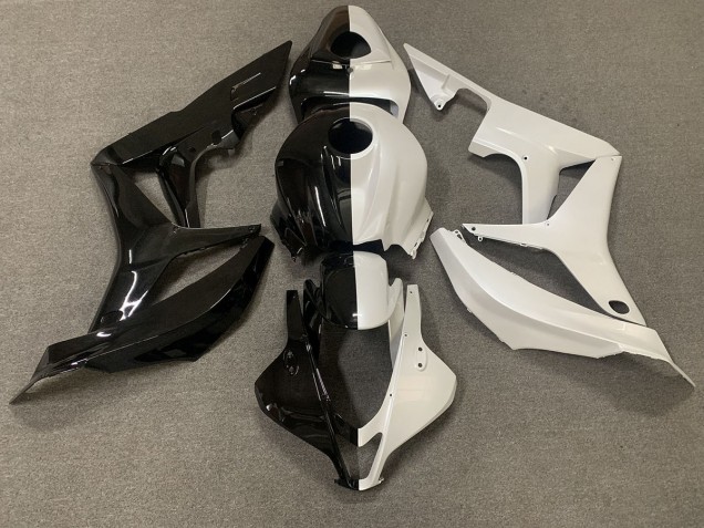 2007-2008 Gloss Black / White Split CBR600RR Motorcycle Fairings