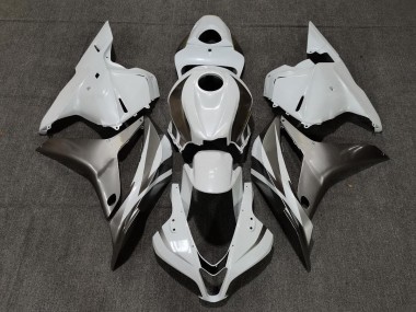 2009-2012 Gloss White and Silver CBR600RR Motorcycle Fairings